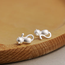 Load image into Gallery viewer, Gray cat earrings