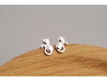 Load image into Gallery viewer, Gray cat earrings