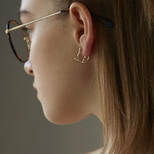 Load image into Gallery viewer, Cat earrings