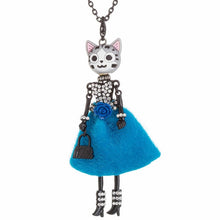 Load image into Gallery viewer, Dressed cat necklace