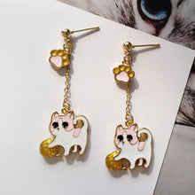 Load image into Gallery viewer, Cat earring