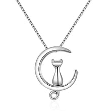 Load image into Gallery viewer, Cat sitting necklace